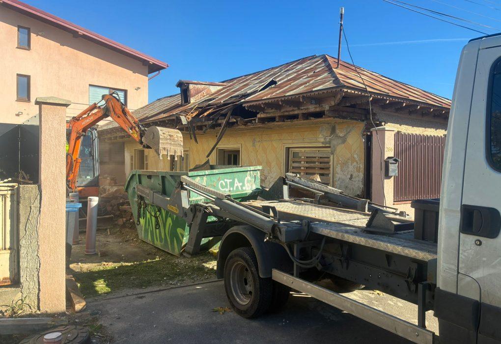 container de gunoi de închiriat