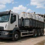 Șantierele moderne au nevoie de organizare rapidă: de ce transportul corect al molozului poate salva timp și bani